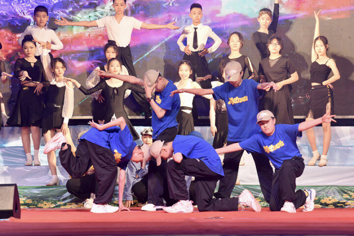 d85e48fa-b9b4-4998-8ae3-cb41bf36321a.jpg