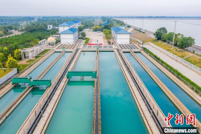 图为农村供水工程——滨州市沾化区毛家洼平原水库供水水厂。(资料图) 山东省水利厅 供图
