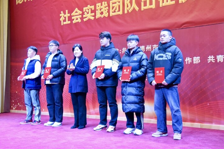 a92ca085-2c27-4087-85ec-e376e6d7b363.jpg