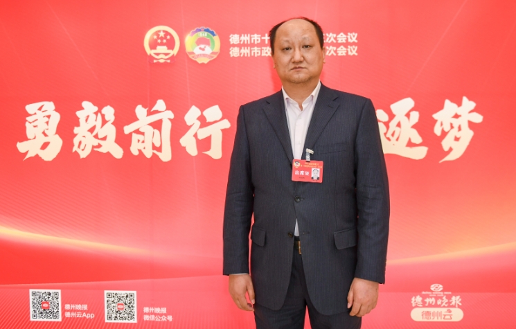 刘斌.png