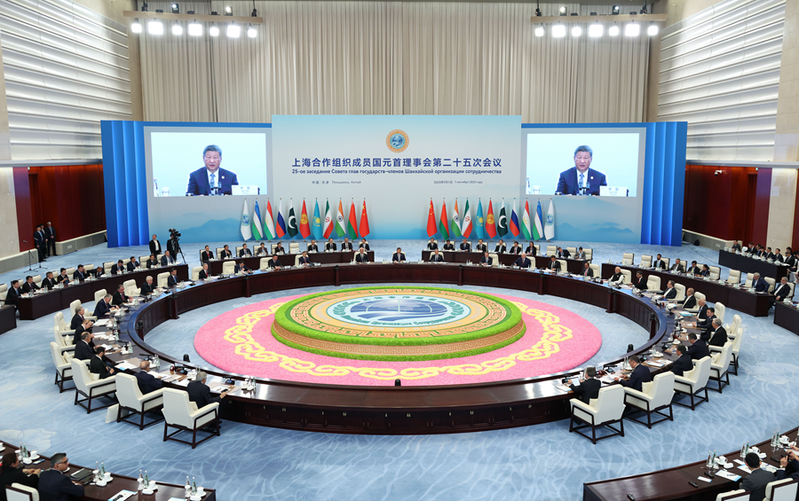 9月1日上午，上海合作组织成员国元首理事会第二十五次会议在天津梅江会展中心举行。中国国家主席习近平主持会议并发表题为《牢记初心使命　开创美好未来》的重要讲话。